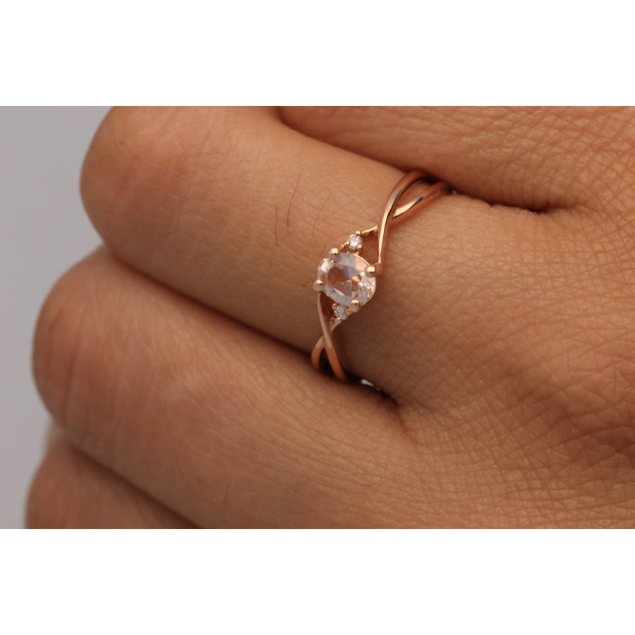 Emmaline 14K Rose Gold Oval-Cut Madagascar Morganite Ring