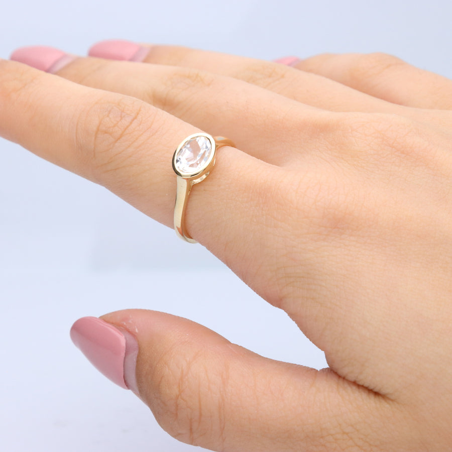 Scarlett 10K Yellow Gold Oval-Cut White Topaz Ring