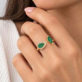 Calliope 10K Yellow Gold Pear-Cut Emerald Ring