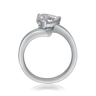 18K White Gold Heart-Cut LAB Grown Diamond Ring