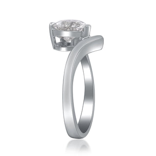 18K White Gold Heart-Cut LAB Grown Diamond Ring