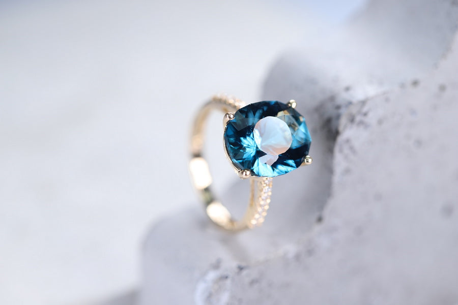 Elsie 14K Yellow Gold Round-Cut Brazilian London Blue Topaz Ring