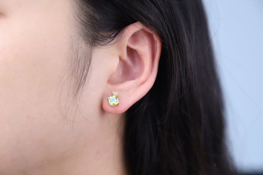 Ashlyn 10K Yellow Gold Cushion-Cut Manchurian Peridot Earring