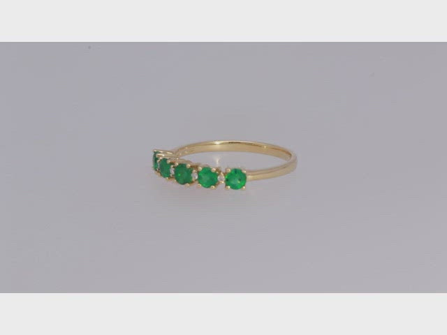 Enchanting Splendor: Esmeralda 10K Yellow Gold Round-Cut Natural Zambian Emerald Ring